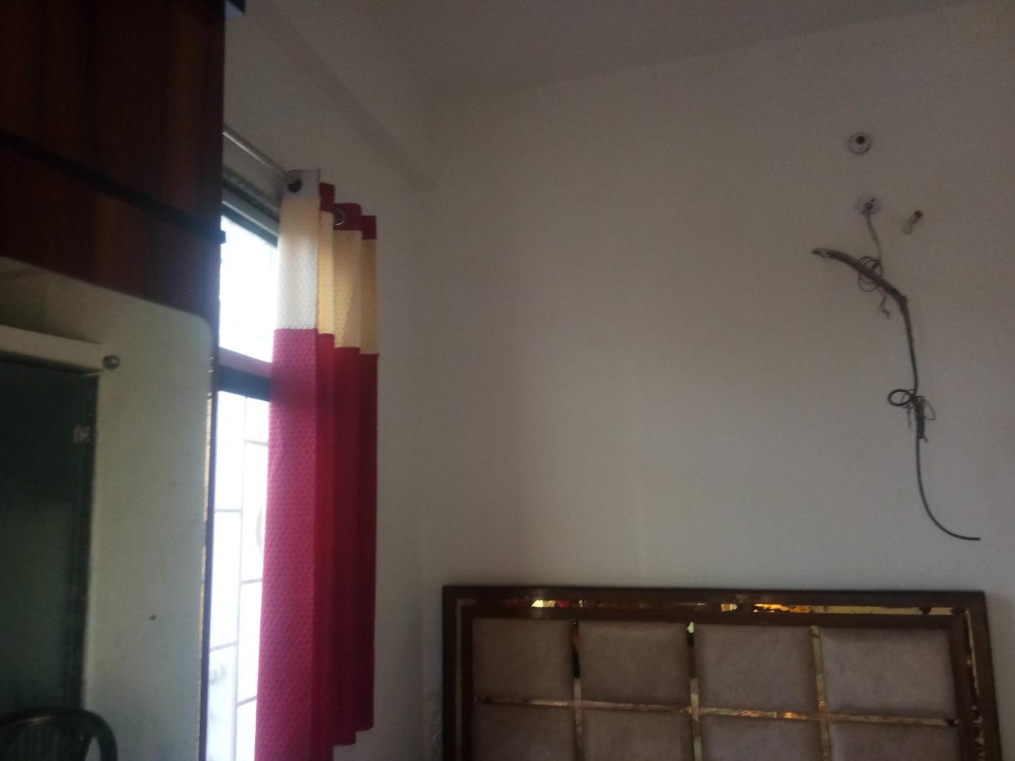 Aditya Paradise Aka Mountain Home Aka Avk Inn Tundla Екстер'єр фото